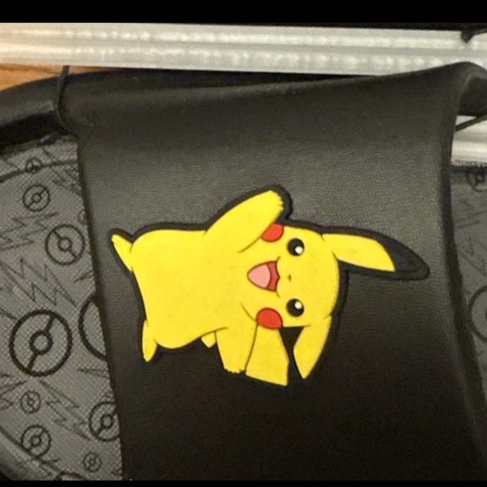 Pokemon Kids Black Slides - Picture 9 of 9